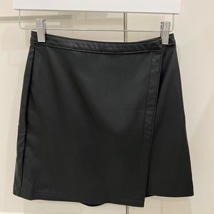 [a&f] Faux Leather Skirt